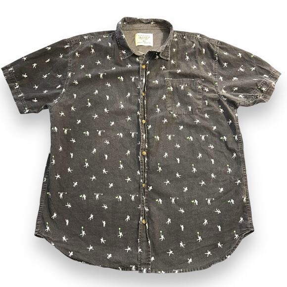 Straight Faded Mens Casual Button Down Shirt Top Short Sleeve Astronaut Theme XL - Picture 1 of 8